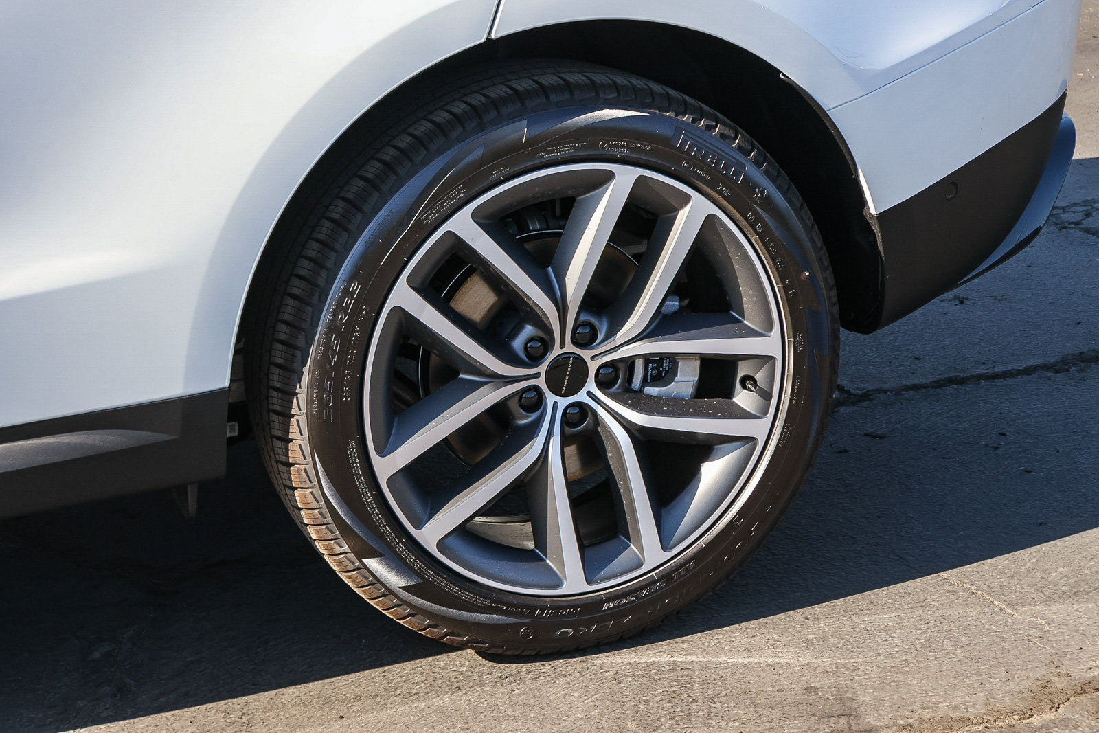 New 2027 Land Rover Range Rover Sport SE AWD/4WD image 9