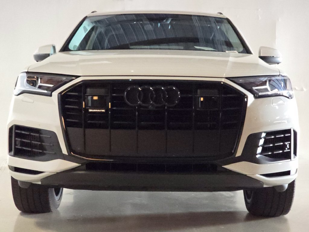 Certified 2023 Audi Q7 3.0T Premium Plus AWD/4WD image 2