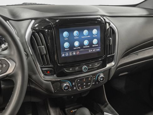 Used 2023 Chevrolet Traverse LT AWD/4WD image 21