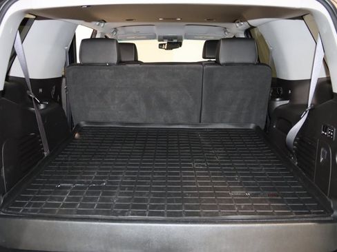 Used 2017 GMC Yukon SLT image 71