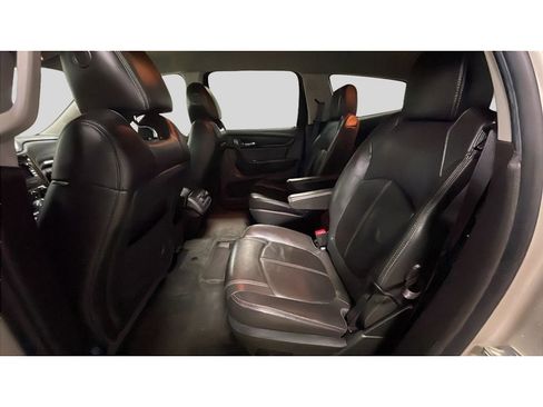 Used 2014 Chevrolet Traverse LT image 15