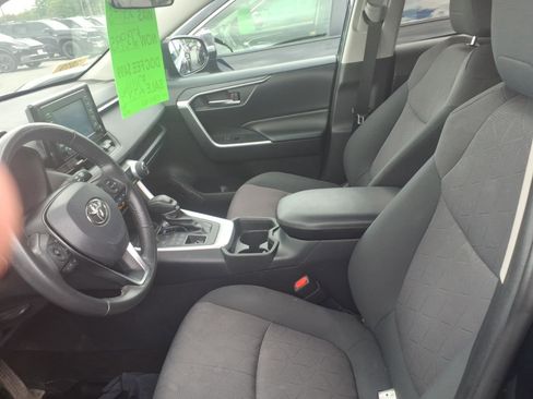 Used 2019 Toyota RAV4 XLE w/ Convenience Package AWD/4WD image 7