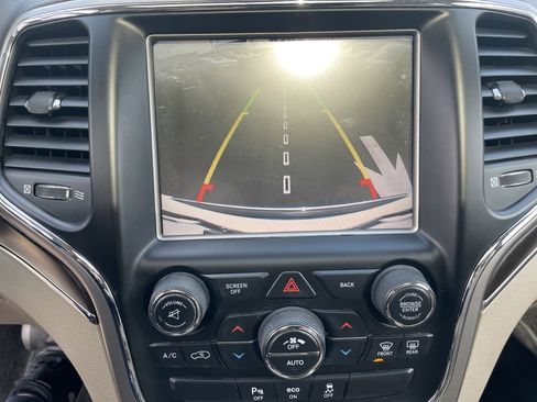 Used 2014 Jeep Grand Cherokee Limited image 50