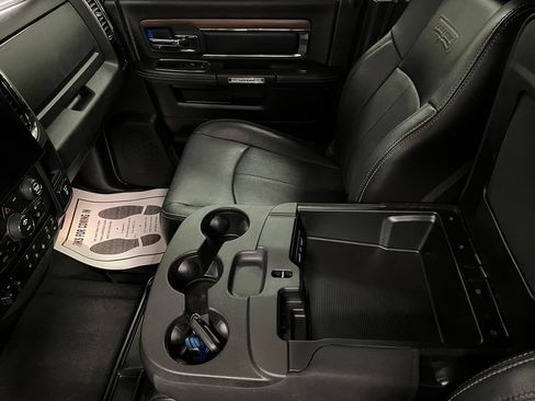 Used 2018 RAM 2500 Laramie w/ Sport Appearance Group AWD/4WD image 40