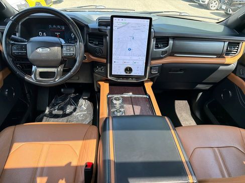 Used 2023 Ford Expedition Max Platinum AWD/4WD image 24