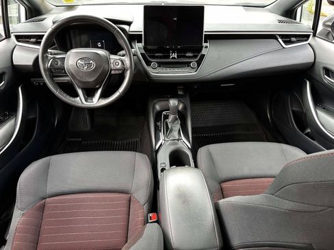 Used 2025 Toyota Corolla SE w/ SE Premium Package FWD image 15