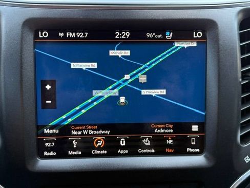 Used 2019 Jeep Cherokee Trailhawk AWD/4WD image 19