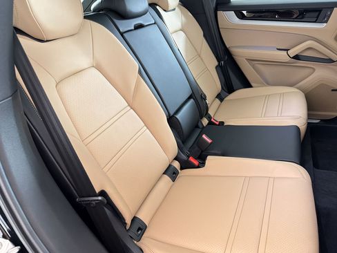 New 2026 Porsche Cayenne AWD/4WD image 27