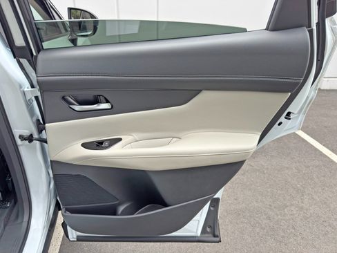 Used 2025 Nissan Murano SL AWD/4WD image 45