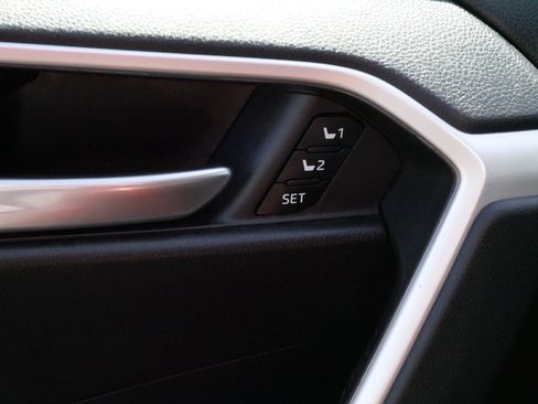 Used 2023 Toyota RAV4 XLE Premium AWD/4WD image 19