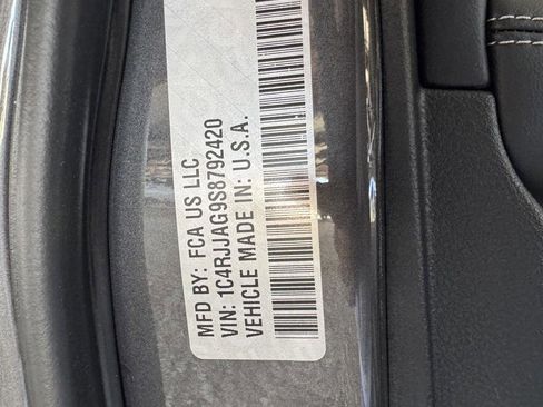 Used 2025 Jeep Grand Cherokee L Altitude image 47