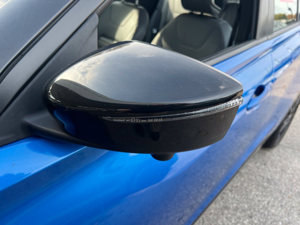 Certified 2021 Nissan Kicks SR w/ SR Premium Package FWD image 31