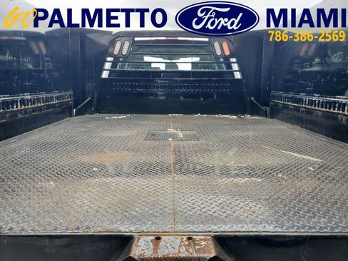 Used 2022 Ford F550 4x4 Crew Cab Super Duty w/ Power Equipment Group image 6