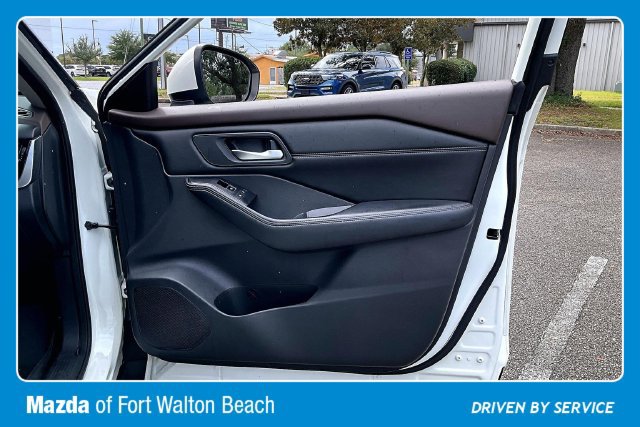 Used 2022 Nissan Rogue SL FWD image 29