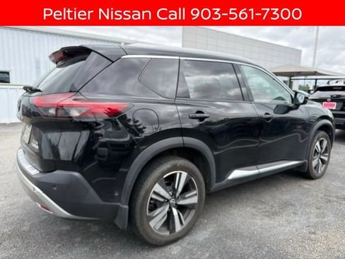 Certified 2023 Nissan Rogue Platinum w/ Platinum Premium Package FWD image 2