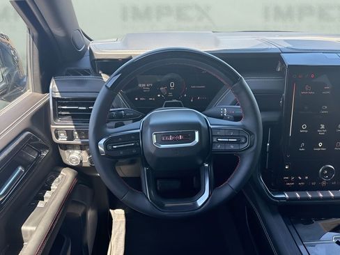 Used 2025 GMC Yukon XL AT4 Ultimate w/ LPO, AT4 Appearance Package AWD/4WD image 18