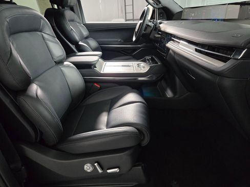 New 2026 Lincoln Navigator Reserve w/ Jet Appearance Package AWD/4WD image 21