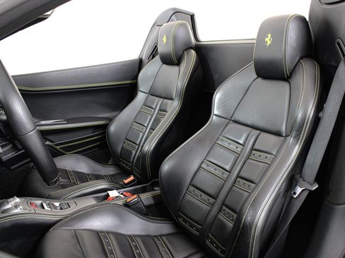 Used 2015 Ferrari 458 Spider RWD image 38