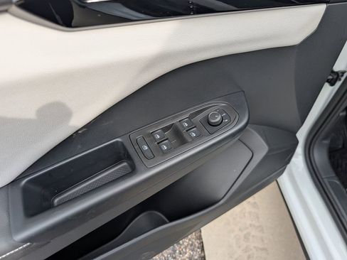 New 2026 Volkswagen Taos S image 11