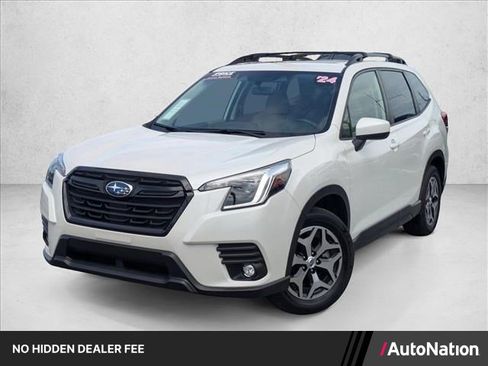 Used 2024 Subaru Forester Premium AWD/4WD image 1