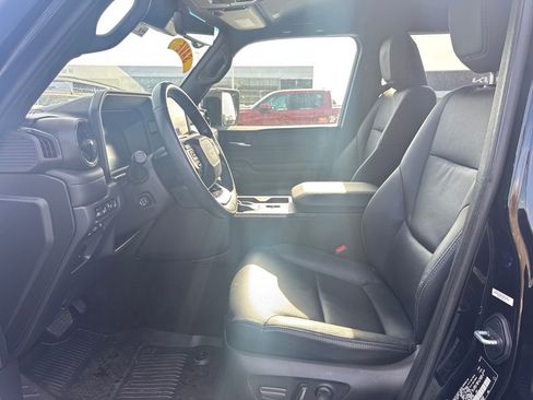 Used 2024 Toyota Land Cruiser image 29