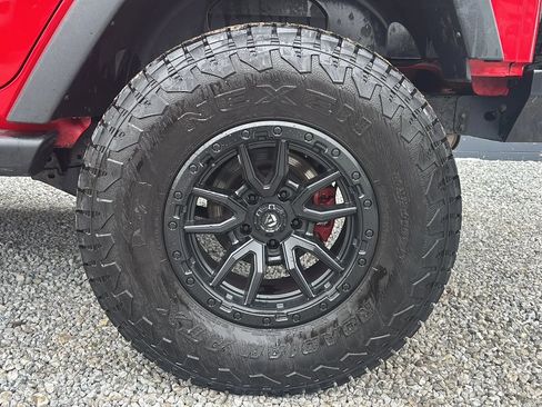Used 2016 Jeep Wrangler Unlimited Sport w/ Quick Order Package 24S AWD/4WD image 2