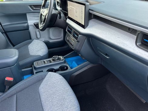 New 2026 Ford Maverick XLT image 23