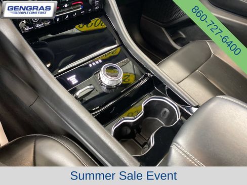 Used 2023 Jeep Grand Cherokee L Limited AWD/4WD image 15
