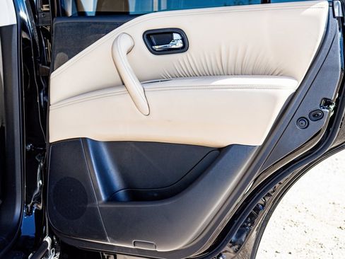 Used 2024 Nissan Armada SV image 22