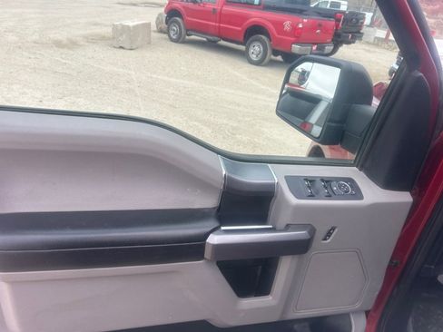 Used 2019 Ford F150 XLT w/ Equipment Group 302A Luxury image 10