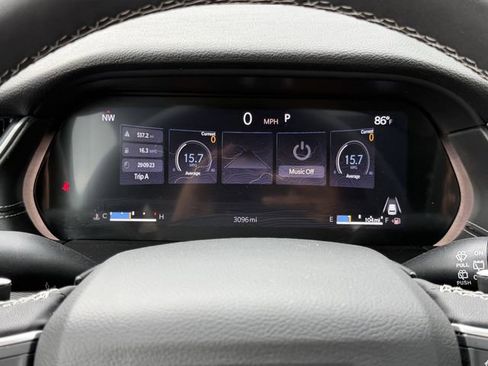 New 2025 Jeep Grand Cherokee L Altitude RWD image 29