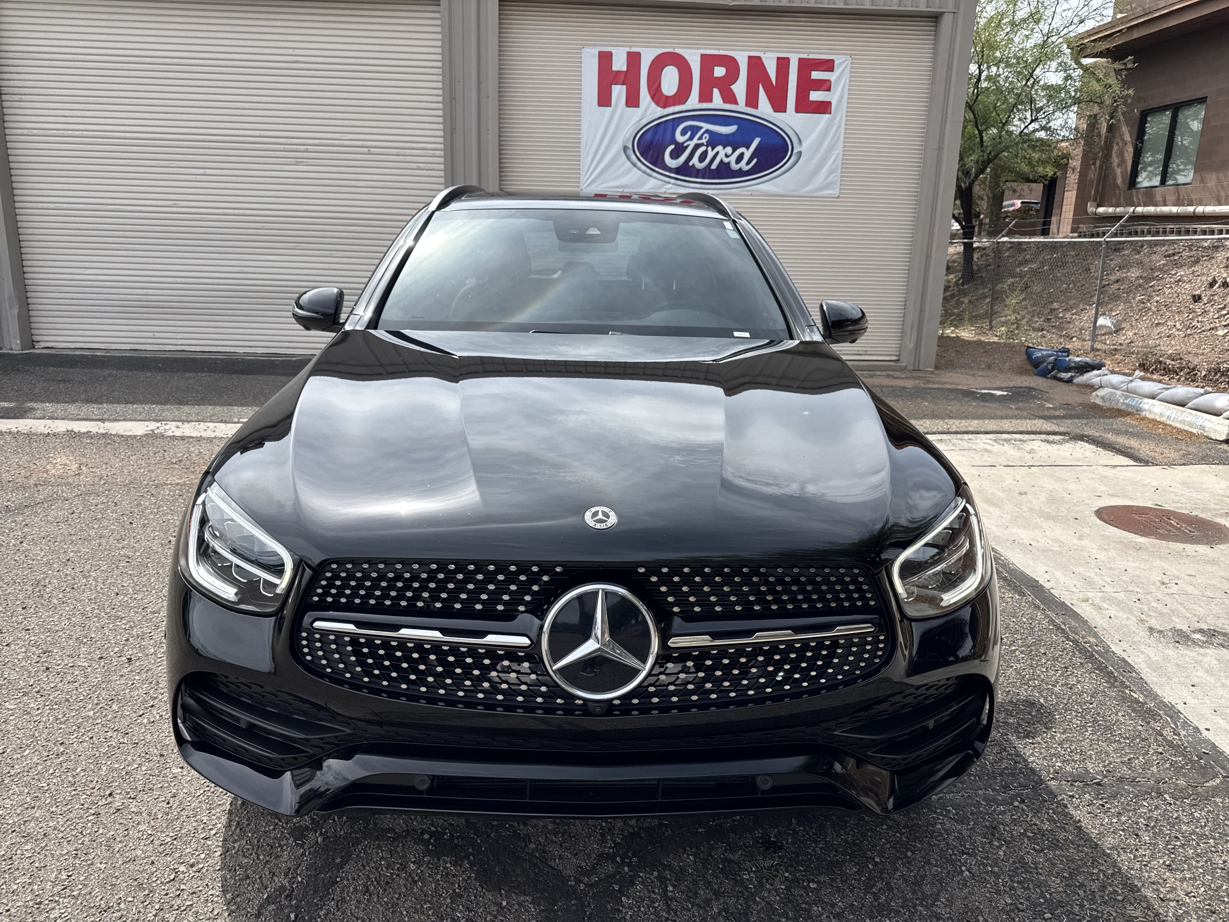 Used 2022 Mercedes-Benz GLC 300 image 2