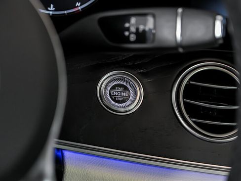 Used 2020 Mercedes-Benz E 63 AMG S image 32