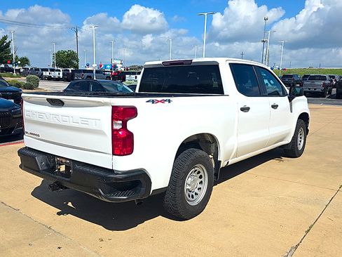 Used 2021 Chevrolet Silverado 1500 W/T w/ WT Value Package AWD/4WD image 9