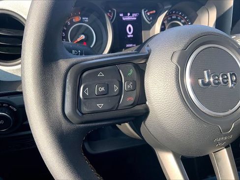Used 2024 Jeep Wrangler Unlimited Sport AWD/4WD image 13