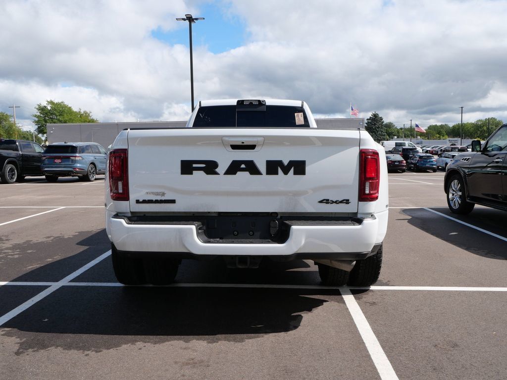 Used 2025 RAM 3500 Laramie AWD/4WD image 6