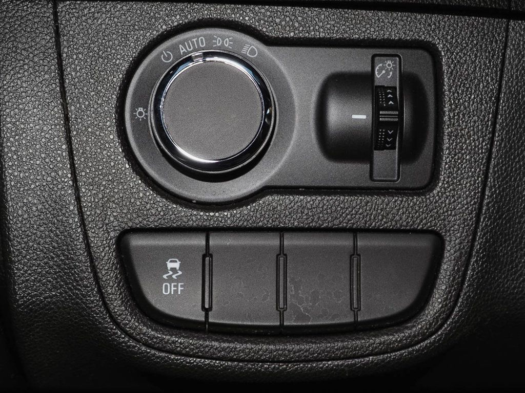 Certified 2021 Chevrolet Spark LT w/ Spark Special Edition FWD image 26