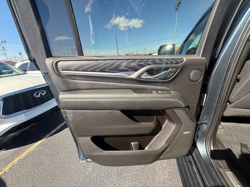 Used 2021 GMC Yukon XL Denali w/ Denali Ultimate Package image 18