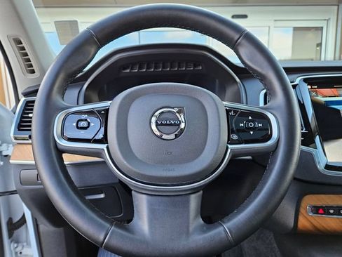 Used 2025 Volvo XC90 T8 Plus w/ Protection Package Premier AWD/4WD image 23