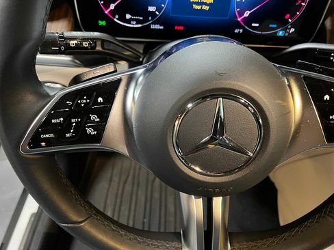 Certified 2025 Mercedes-Benz GLC 300 4MATIC image 29