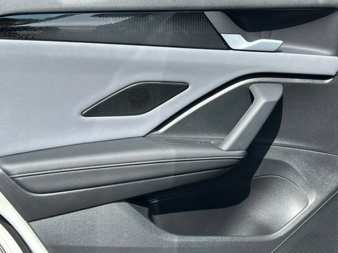 New 2026 Volkswagen Tiguan SE R-Line AWD/4WD image 32