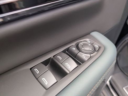 New 2026 GMC Yukon AT4 w/ AT4 Premium Plus Package AWD/4WD image 19