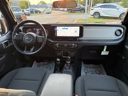 Used 2024 Jeep Wrangler Sport image 21