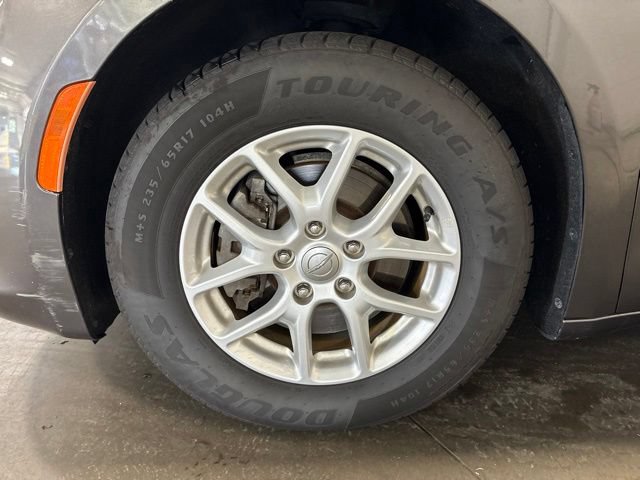 Used 2020 Chrysler Pacifica Touring-L FWD image 7