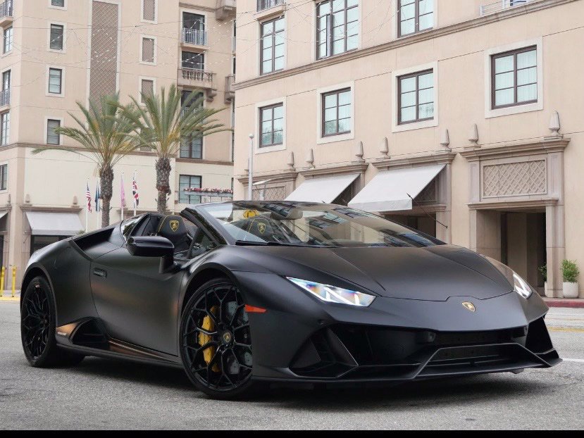Used 2024 Lamborghini Huracan EVO AWD/4WD image 16