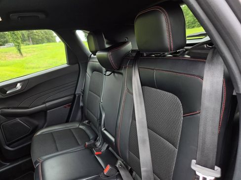 Used 2025 Ford Escape ST-Line FWD image 29