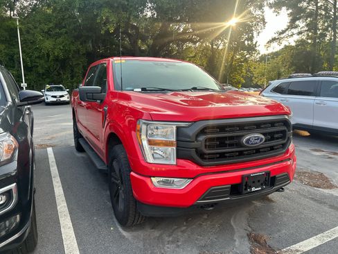 Used 2021 Ford F150 XLT w/ Equipment Group 301A Mid AWD/4WD image 6