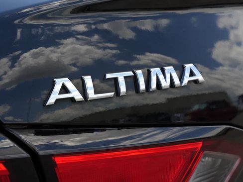 Used 2020 Nissan Altima 2.5 SR FWD image 19