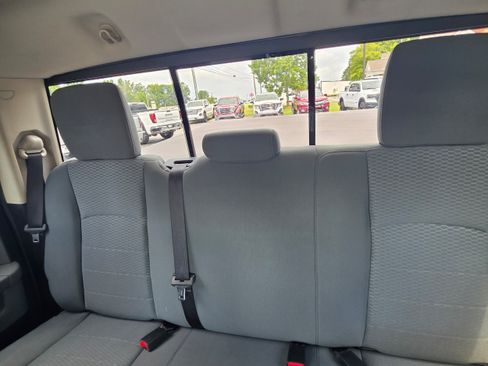 Used 2013 RAM 1500 Classic SLT w/ Premium Display Pkg RWD image 18