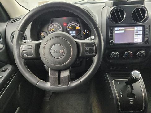 Used 2017 Jeep Patriot High Altitude AWD/4WD image 22